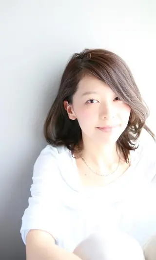 ミディアム 中村 海のヘアスタイル