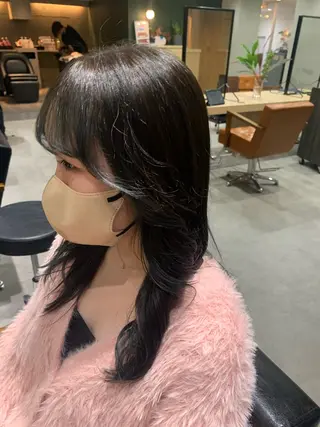 ロング lena🎀 透明感カラー/韓国風のヘアスタイル