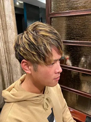 ミディアム カラー メンズ 岡本 宗士のヘアスタイル