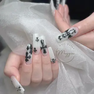ネイル Maggie Nail🦩のネイルデザイン