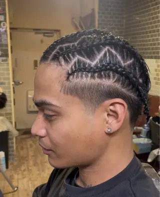 ミディアム ヘアアレンジ メンズ pelhina39所属・川原 銀河のヘアスタイル