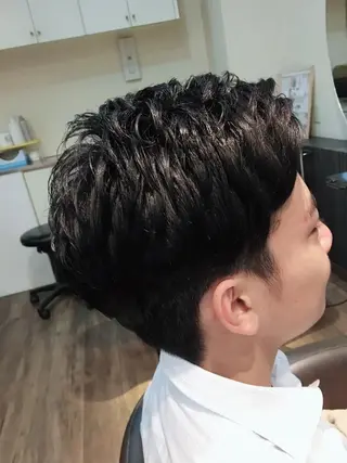 ショート 弥栄 陽月のヘアスタイル