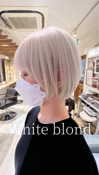 ショート 渋谷ハイトーン/ デザインカラー阿部のヘアスタイル