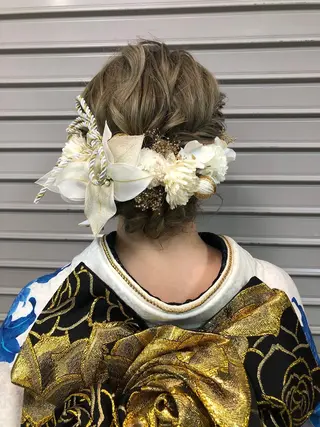 ミディアム vi viのヘアスタイル