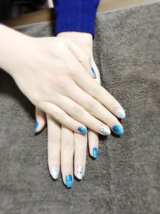 ネイル Atelier Peniculusのネイルデザイン