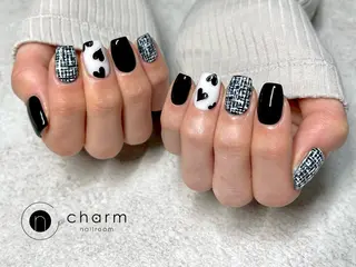 ネイル ネイルルーム チャームのネイルデザイン