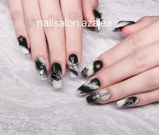 ネイル R inのネイルデザイン