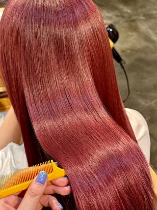 ロング 塩谷 楓のヘアスタイル