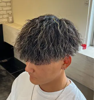 ショート 辻 日向のヘアスタイル