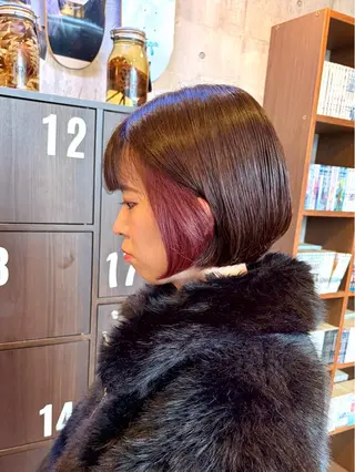 ショート カラー 竹内 春奈のヘアスタイル