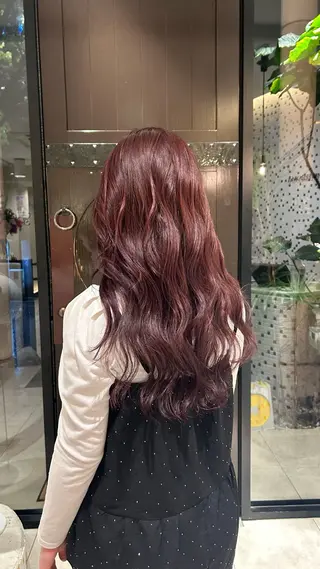 ロング カラー 位田 結実のヘアスタイル