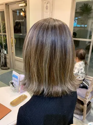 ミディアム カラー パーマ ヘアアレンジ キッズ ネイル マツエク・マツパ 韓国♡ハイライト ♡YURIのヘアスタイル