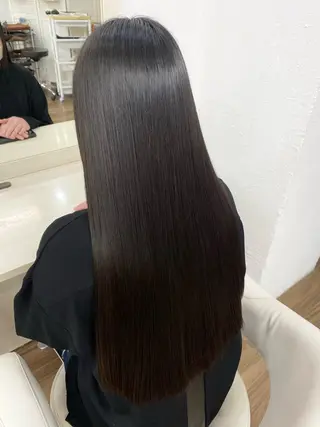 ロング GLOSS 心斎橋 山上のヘアスタイル