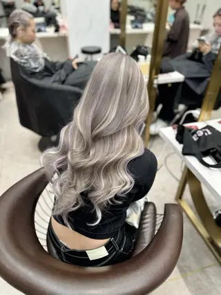 ロング 璃 音のヘアスタイル