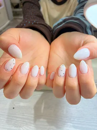 ネイル Nest 岩崎のネイルデザイン