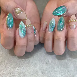 ネイル Nail Salon Gummi.のネイルデザイン