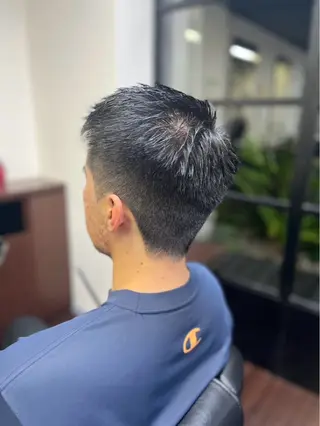 ショート JOYBOX/新大阪店所属・林 蓮斗のヘアスタイル