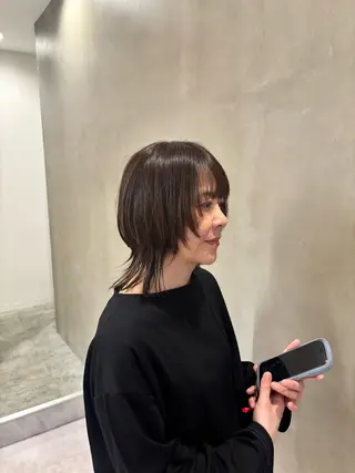 ミディアム エルロン 栢原のヘアスタイル