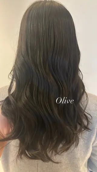 ロング カラー 髪質改善カラー ベージュ🤎YUMEのヘアスタイル