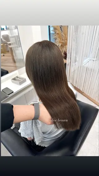 ロング カラー ParveMix 宮﨑 梨里のヘアスタイル