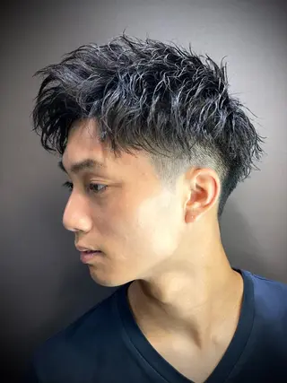 ショート パーマ メンズ 浅見 天翔のヘアスタイル