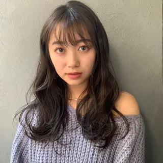 セミロング カラー けんもつ すずかのヘアスタイル