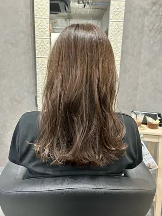 ロング giniro ホソミのヘアスタイル