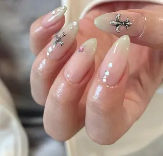 ネイル Tagi Nail 銀座店のネイルデザイン