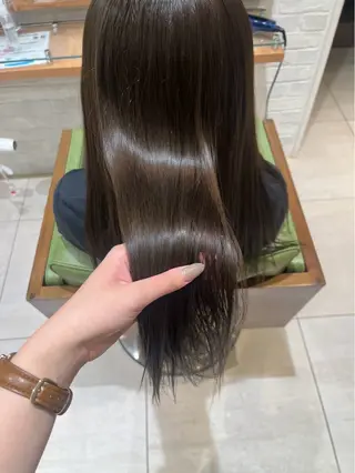 カラー 山口 愛紗花のヘアスタイル