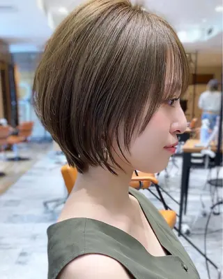 ショート カラー 💍新宿ショート 💍岩田莉奈のヘアスタイル