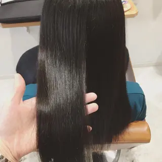 ロング ツヤ髪専門美容師 桑原 和誠のヘアスタイル