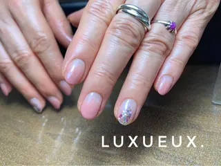 ネイル LUXUEUX春日店所属・LUXUEUX春日店 (ルクソー)のネイルデザイン