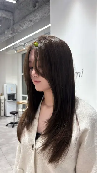 ロング 艶髪໒꒱／透明感 カラー🍀_そら🪽のヘアスタイル