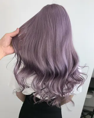 カラー BLEACHi /noeのヘアスタイル