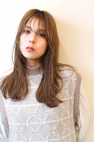 セミロング カラー LOOP hairのヘアスタイル