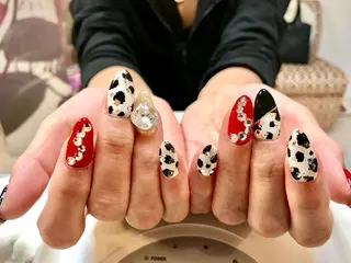 ネイル ♡ビジュール♡ NAIL &まつ毛のマツエク・マツパデザイン