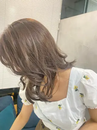 ミディアム カラー レイヤー/ショート 🎀🩵RISAのヘアスタイル