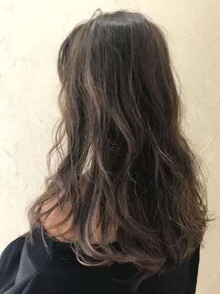 カラー シールエクステ/ ハイトーンカラーのヘアスタイル