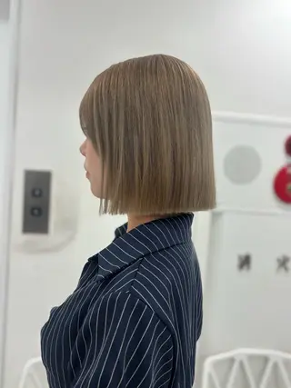 ショート まろっと艶感ブラウン ベージュ🤍まなかのヘアスタイル