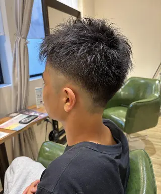 メンズ chill out 南塚口本店のヘアスタイル