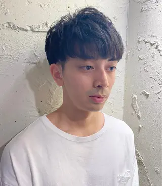 パーマ メンズ 推しカラー オタク美容師 山本のヘアスタイル