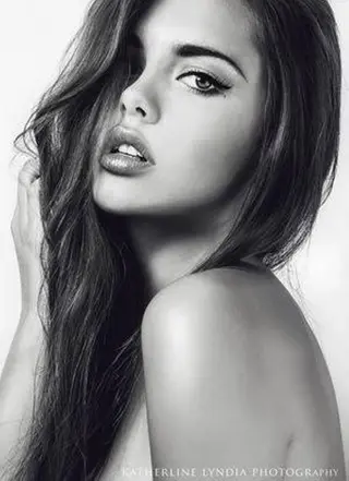E LINDAのネイルデザイン