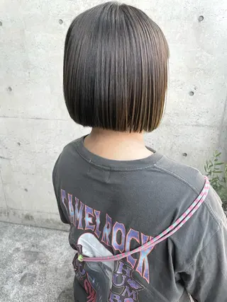 ショート カラー 日高 香織のヘアスタイル