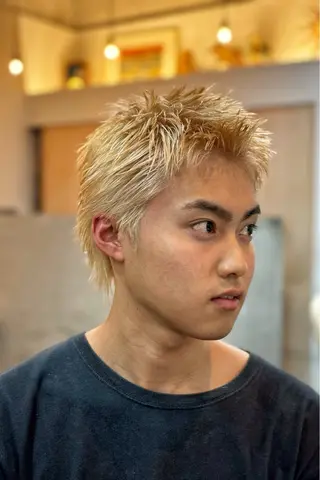 ショート カラー メンズ 藤原 虎次郎のヘアスタイル