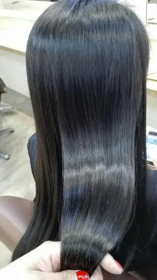 カラー パーマ マツエク・マツパ ネイル キッズ メンズ ヘアアレンジ セミロング MEGUMI megumiのヘアスタイル
