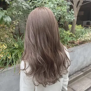 ミディアム 艶感透明感カラー🤍 hinaのヘアスタイル