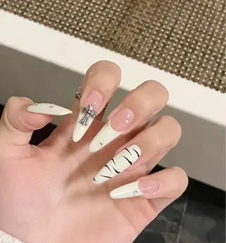 ネイル Miya🎀 nailのネイルデザイン