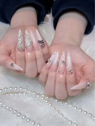 ネイル Julli NailStudioのネイルデザイン
