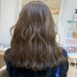 カラー 韓国風🌷✨ 守屋紗希のヘアスタイル