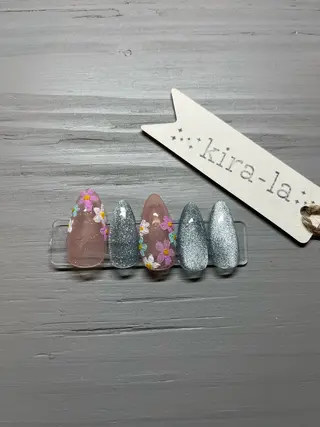 ネイル kira-la キララ･:*..のネイルデザイン